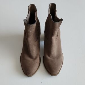Dolce Vita Tan Suede Ankle Boots